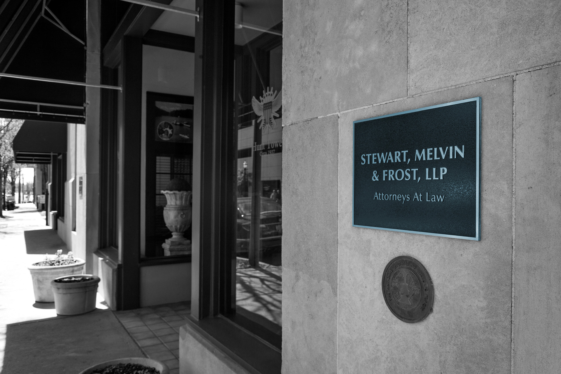 Home Temp Personal Injury Law Firms Near Me - Gainesville Georgia Square Entrance IMG